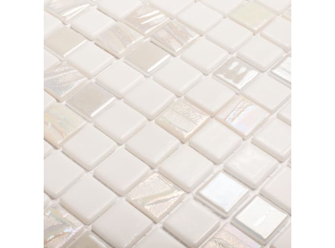 Astra White мозаика стеклянная на сетке чип 25x25 317х317/4 Vidrepur